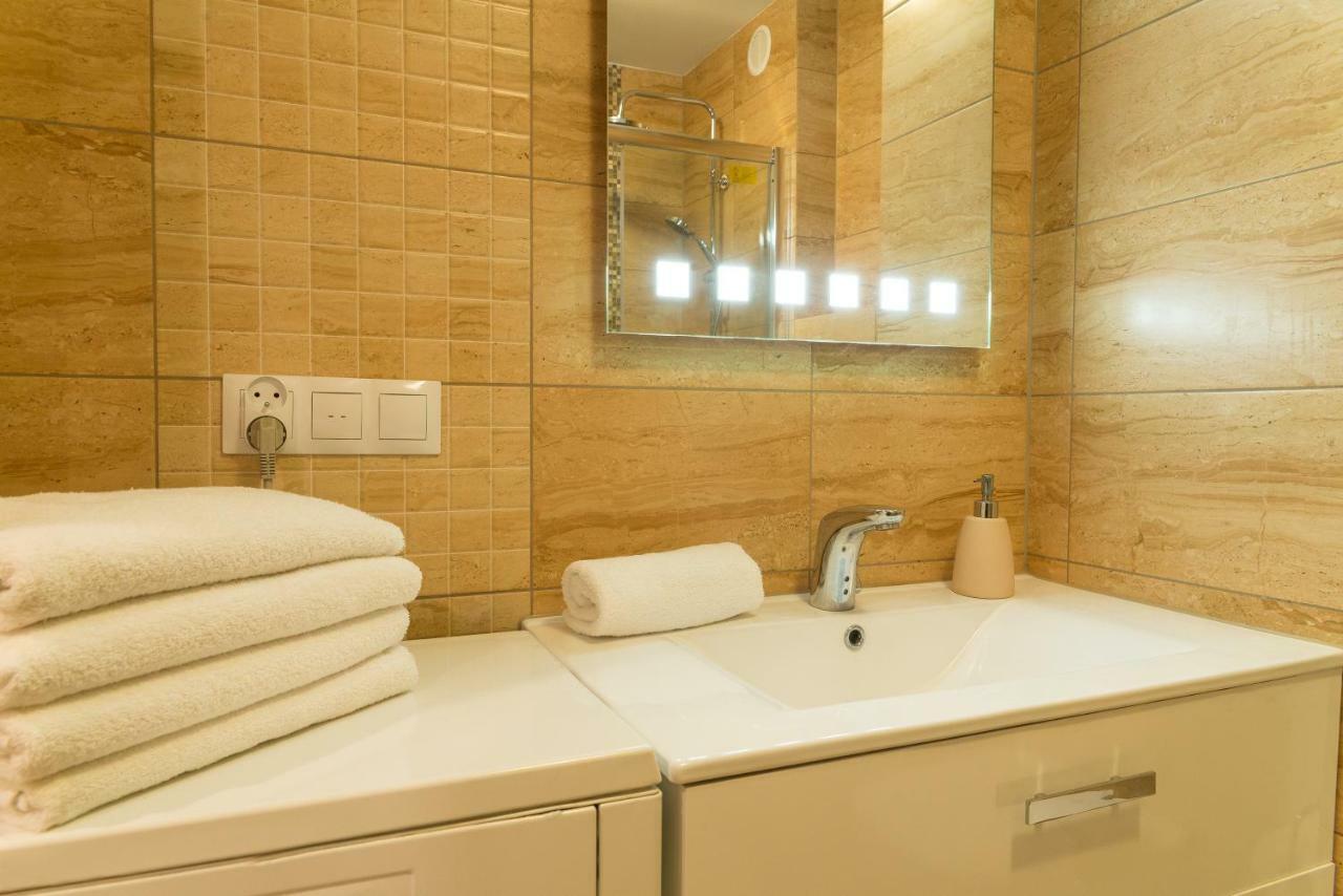 Apartament Na Urlop - Centrum - Przy Amfiteatrze - 500M Do Basenow Wisła Eksteriør billede